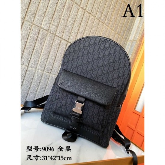 DIOR Dior 2023SS Backpack The latest popular topic is boiling DIOR Dior 2023SS Backpack The latest popular topic is boiling