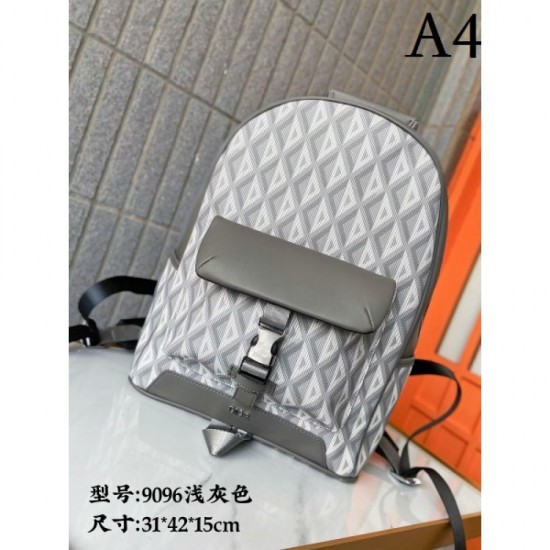 DIOR Dior 2023SS Backpack The latest popular topic is boiling DIOR Dior 2023SS Backpack The latest popular topic is boiling