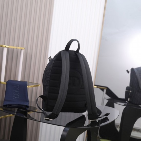 2023SS DIOR Dior backpack that will always be sold out at the end of the year 2023SS DIOR Dior backpack that will always be sold out at the end of the year