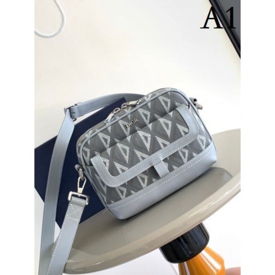 I definitely want this fall 2023FW DIOR Dior shoulder bag I definitely want this fall 2023FW DIOR Dior shoulder bag