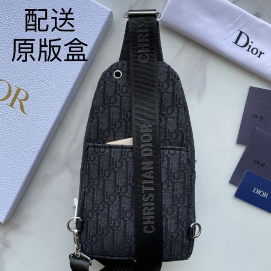 New arrivals from fall/winter items! 2023FW DIOR Dior Men's Chest Bag New arrivals from fall/winter items! 2023FW DIOR Dior Men's Chest Bag
