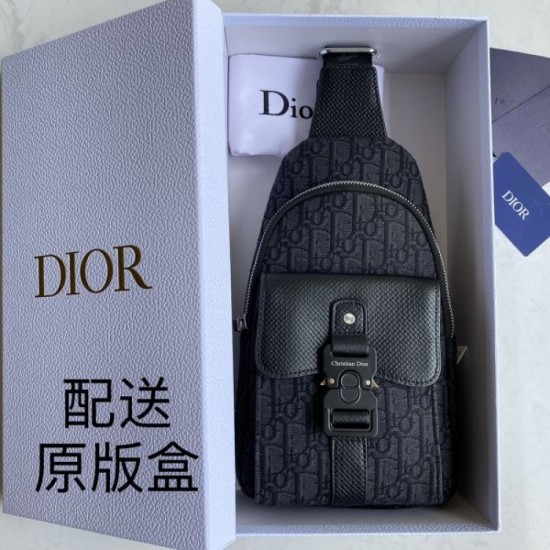 New arrivals from fall/winter items! 2023FW DIOR Dior Men's Chest Bag New arrivals from fall/winter items! 2023FW DIOR Dior Men's Chest Bag