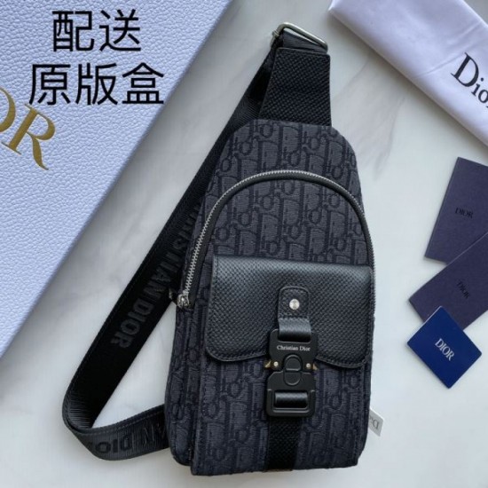 New arrivals from fall/winter items! 2023FW DIOR Dior Men's Chest Bag New arrivals from fall/winter items! 2023FW DIOR Dior Men's Chest Bag
