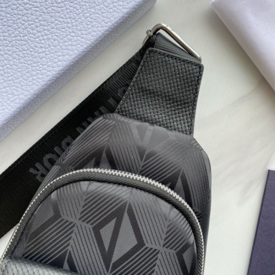 Design perfect for everyday use 2023FW DIOR Men's chest bag Design perfect for everyday use 2023FW DIOR Men's chest bag