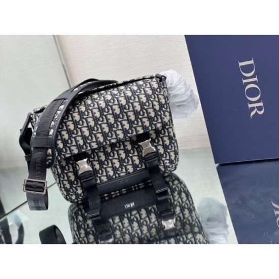 DIOR Shoulder bag 2023FW A stylish item DIOR Shoulder bag 2023FW A stylish item