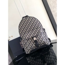 DIOR Backpack 2023FW An essential item this winter