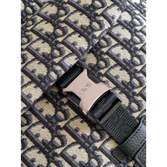 DIOR Backpack 2023FW An essential item this winter DIOR Backpack 2023FW An essential item this winter