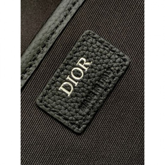 DIOR Backpack 2023FW An essential item this winter DIOR Backpack 2023FW An essential item this winter