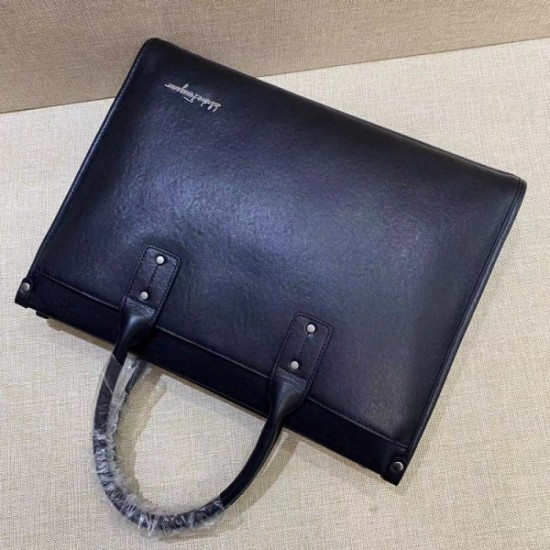 2023SS FERRAGAMO Salvatore Ferragamo briefcase with a beautiful logo 2023SS FERRAGAMO Salvatore Ferragamo briefcase with a beautiful logo