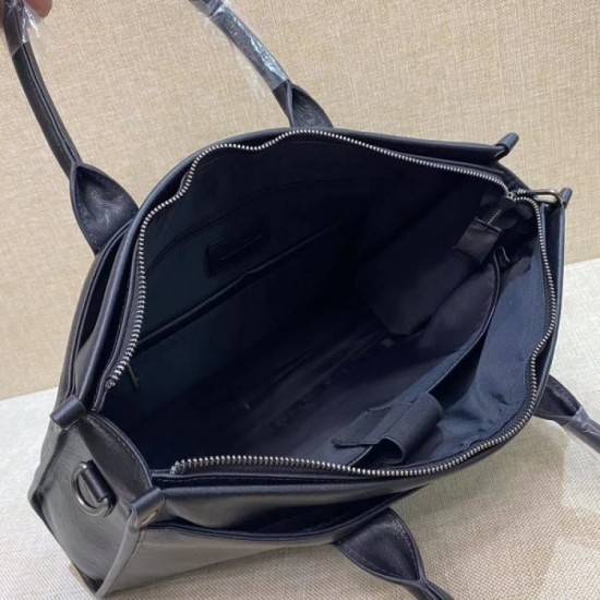 2023SS FERRAGAMO Salvatore Ferragamo briefcase with a beautiful logo 2023SS FERRAGAMO Salvatore Ferragamo briefcase with a beautiful logo