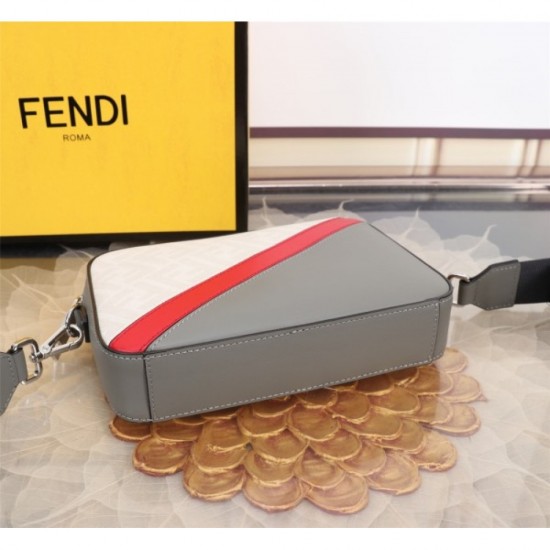 FENDI Fendi 2023SS shoulder bag Spring-like new arrival FENDI Fendi 2023SS shoulder bag Spring-like new arrival
