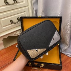 FENDI Fendi 2023SS shoulder bag Casual classic