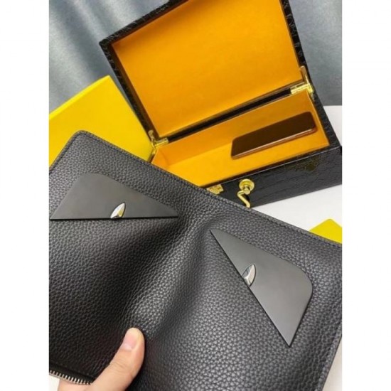 FENDI Clutch Bag 2023FW Gift to Give FENDI Clutch Bag 2023FW Gift to Give