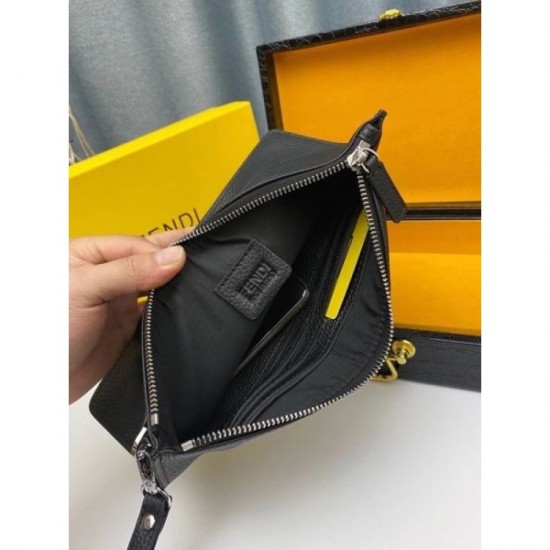 FENDI Clutch Bag 2023FW Gift to Give FENDI Clutch Bag 2023FW Gift to Give