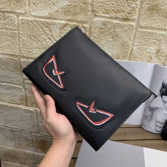 FENDI Clutch Bag 2023FW You can enjoy it this winter FENDI Clutch Bag 2023FW You can enjoy it this winter