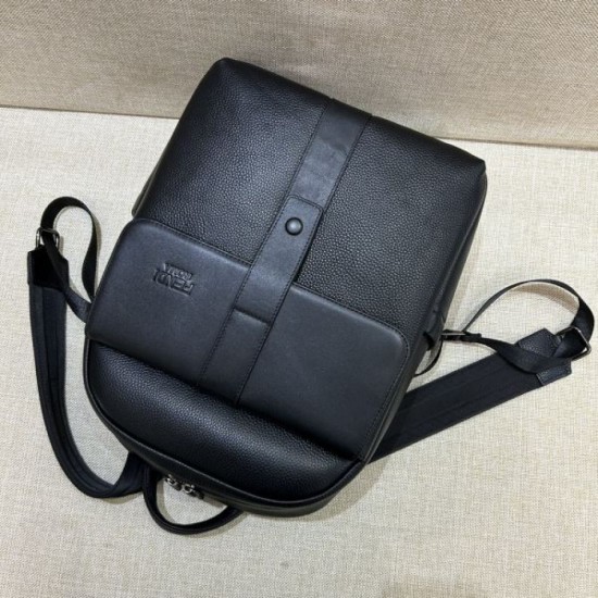 FENDI Backpack 2023FW Great for changing seasons FENDI Backpack 2023FW Great for changing seasons