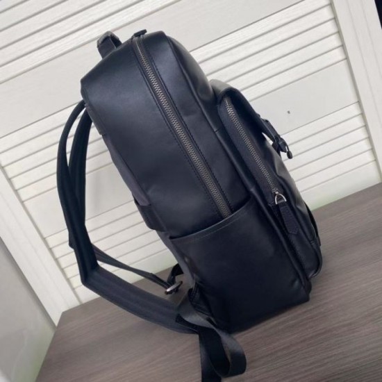 FENDI Backpack 2023FW Eye-catching style this winter FENDI Backpack 2023FW Eye-catching style this winter