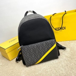 FENDI Backpack 2023FW Fans flock to the new winter edition