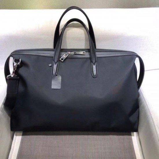 FENDI Travel Bag 2023FW Rare! Limited to stores that carry it FENDI Travel Bag 2023FW Rare! Limited to stores that carry it
