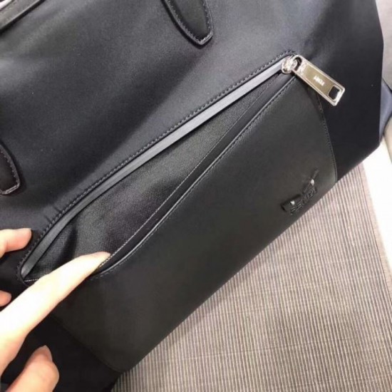 FENDI Travel Bag 2023FW Rare! Limited to stores that carry it FENDI Travel Bag 2023FW Rare! Limited to stores that carry it