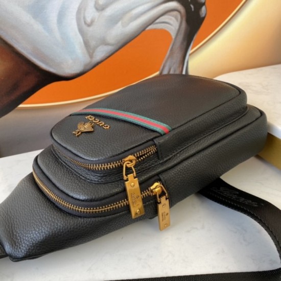 GUCCI Gucci 2023SS Chest Bag Transformed into a beautiful outfit GUCCI Gucci 2023SS Chest Bag Transformed into a beautiful outfit
