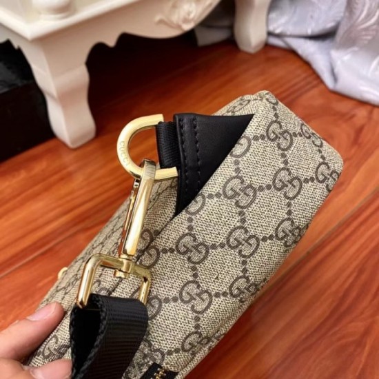 GUCCI Gucci 2023SS chest bag Comfortable size GUCCI Gucci 2023SS chest bag Comfortable size