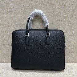 2023SS GUCCI Gucci Briefcase for the changing seasons