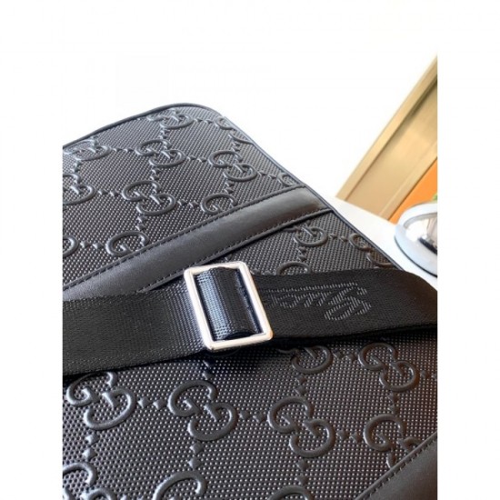 2023SS GUCCI Gucci briefcase perfect for summer outings 2023SS GUCCI Gucci briefcase perfect for summer outings