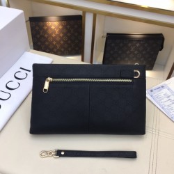 Like a beautiful spring color 2023SS GUCCI Gucci clutch bag