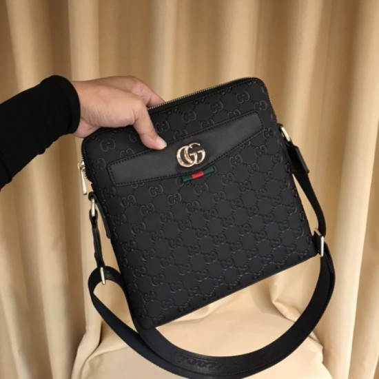 Dress with a clean impression 2023SS GUCCI Gucci shoulder bag Dress with a clean impression 2023SS GUCCI Gucci shoulder bag