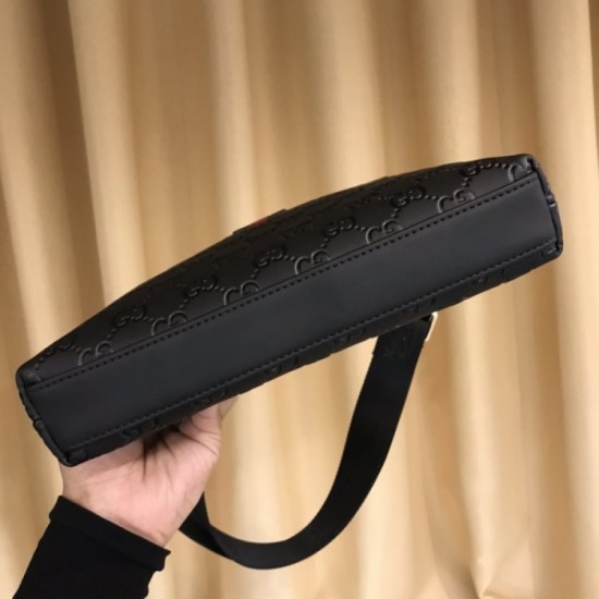 Dress with a clean impression 2023SS GUCCI Gucci shoulder bag Dress with a clean impression 2023SS GUCCI Gucci shoulder bag