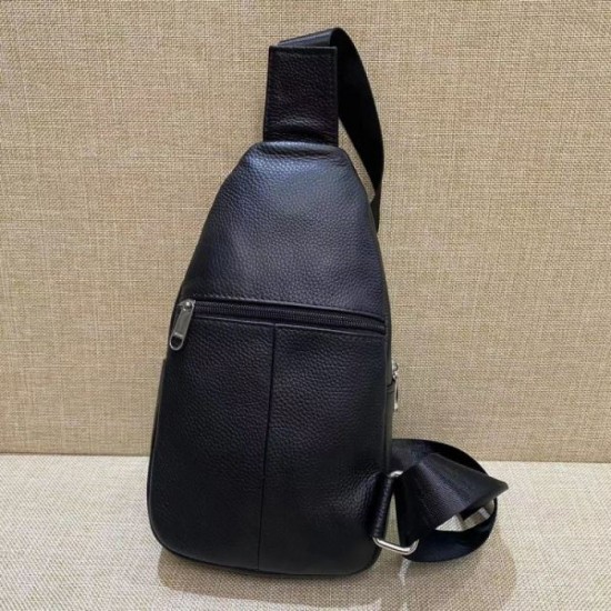 New Fall/Winter 2023FW GUCCI Gucci Chest Bag at a great local price New Fall/Winter 2023FW GUCCI Gucci Chest Bag at a great local price