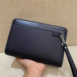 Fashionable people love it! 2023FW GUCCI Gucci clutch bag