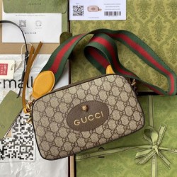 GUCCI Shoulder Bag 2023FW Enjoy trendy coordination