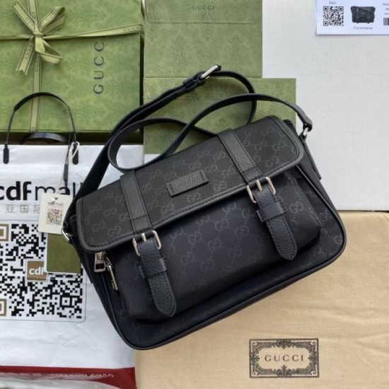 GUCCI Gucci Shoulder Bag 2023FW Finished with a unique impression GUCCI Gucci Shoulder Bag 2023FW Finished with a unique impression