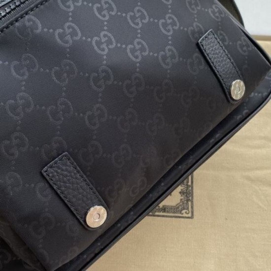GUCCI Gucci Shoulder Bag 2023FW Finished with a unique impression GUCCI Gucci Shoulder Bag 2023FW Finished with a unique impression