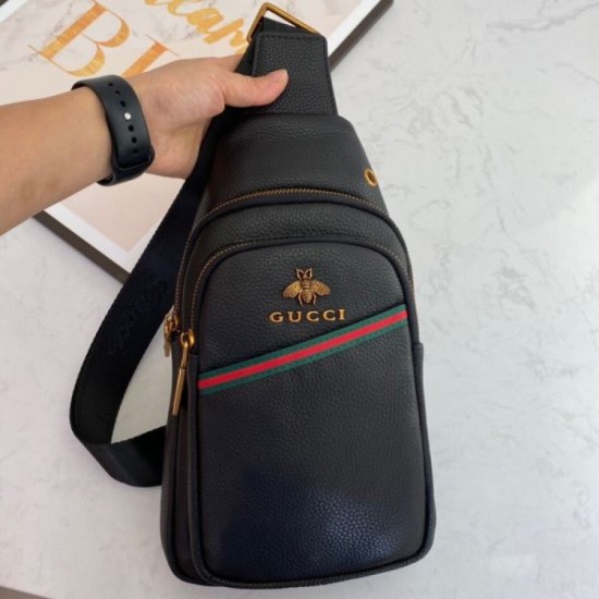 GUCCI Gucci Chest Bag 2023FW Limited time only, you should buy it at a good price GUCCI Gucci Chest Bag 2023FW Limited time only, you should buy it at a good price