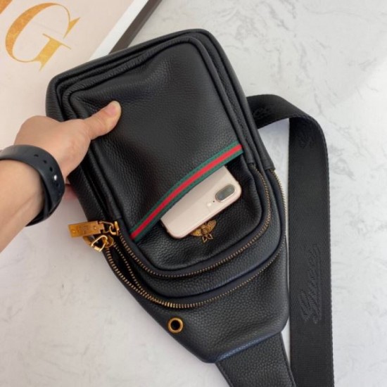 GUCCI Gucci Chest Bag 2023FW Limited time only, you should buy it at a good price GUCCI Gucci Chest Bag 2023FW Limited time only, you should buy it at a good price
