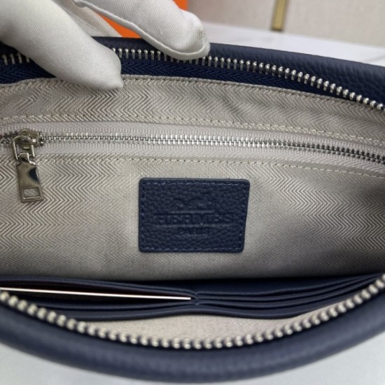Popular item in magazines 2023SS HERMES Hermes clutch bag Popular item in magazines 2023SS HERMES Hermes clutch bag