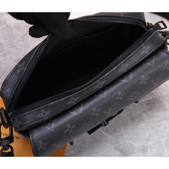 LOUIS VUITTON Louis Vuitton 2023SS shoulder bag precedent arrival LOUIS VUITTON Louis Vuitton 2023SS shoulder bag precedent arrival