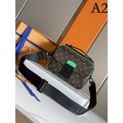 LOUIS VUITTON Louis Vuitton 2023SS Shoulder Bag New Limited Edition