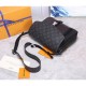 LOUIS VUITTON Louis Vuitton 2023SS shoulder bag magazine publication LOUIS VUITTON Louis Vuitton 2023SS shoulder bag magazine publication