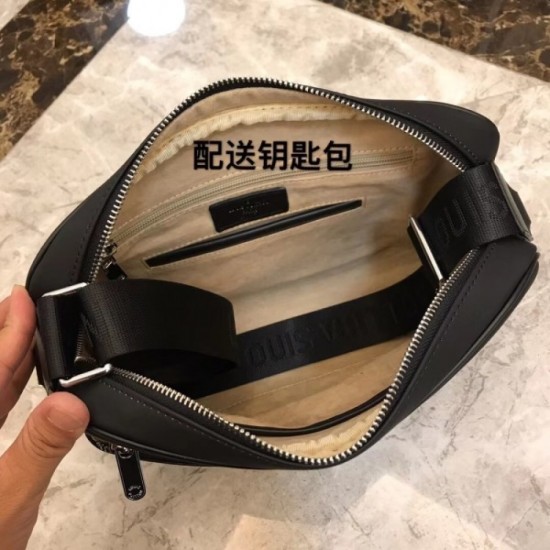 Before LOUIS VUITTON Louis Vuitton 2023SS shoulder bag is sold out Before LOUIS VUITTON Louis Vuitton 2023SS shoulder bag is sold out