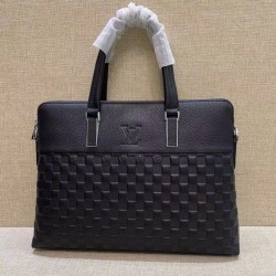 LOUIS VUITTON Louis Vuitton 2023SS Briefcase High degree of utilization