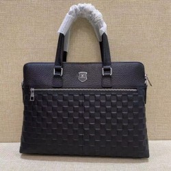 LOUIS VUITTON Louis Vuitton 2023SS Briefcase High degree of utilization