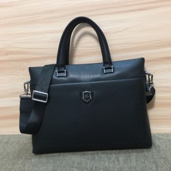 LOUIS VUITTON Louis Vuitton 2023SS briefcase enormous popularity
