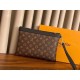 LOUIS VUITTON Louis Vuitton 2023SS clutch bag loose feeling LOUIS VUITTON Louis Vuitton 2023SS clutch bag loose feeling