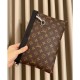 LOUIS VUITTON Louis Vuitton 2023SS clutch bag loose feeling LOUIS VUITTON Louis Vuitton 2023SS clutch bag loose feeling