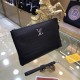 LOUIS VUITTON Louis Vuitton 2023SS clutch bag popular item LOUIS VUITTON Louis Vuitton 2023SS clutch bag popular item