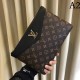 LOUIS VUITTON Louis Vuitton 2023SS clutch bag cheap on sale LOUIS VUITTON Louis Vuitton 2023SS clutch bag cheap on sale